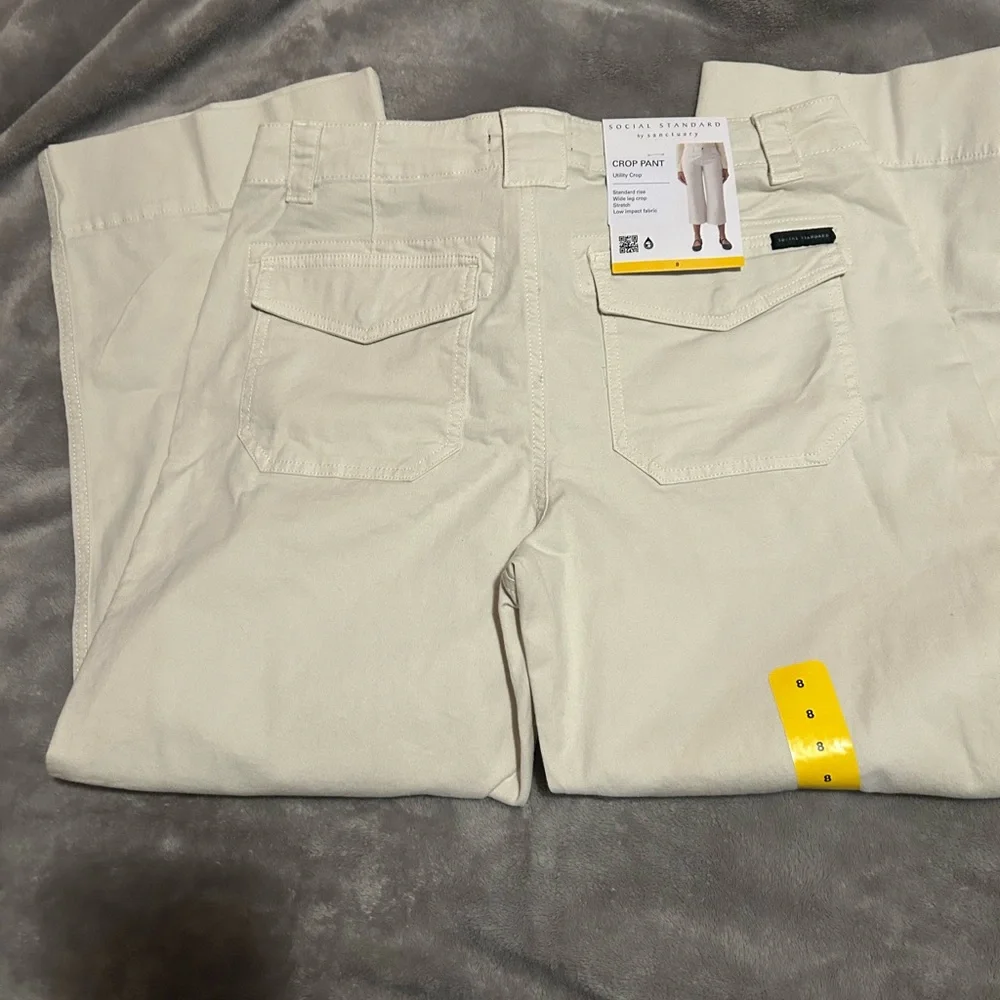 Sanctuary Women’s Light Tan Chinos - Picture 4 of 4